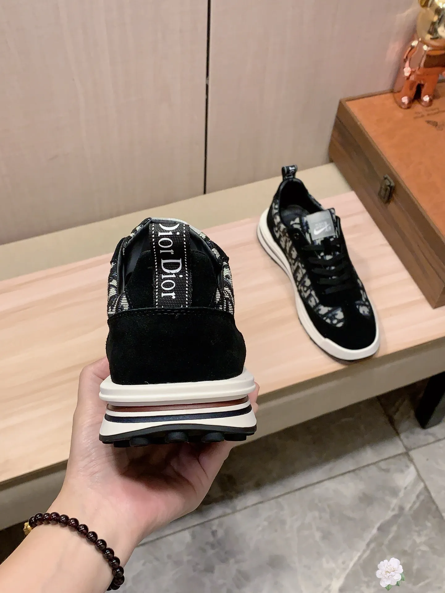 Men's men's shoes 💰442💰💰🎩🎩[Lightning][Lightning] "Dior DIOR*" latest • popular casual shoes, top brand [seduce] luxury ~ purchasing agency, top ~ quality. [Strong] The upper is made of imported breathable cowhide with material ➕ breathable sheepskin feet (•) and fine workmanship. The original stylish and stylish soft rubber wear-resistant and non-slip outsole is light and comfortable on the feet. The real thing looks better when photographed in person. 004: code: 38-44, 2️⃣ colors selected